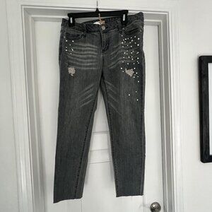 NWT Easel Pearl Distressed Jeans